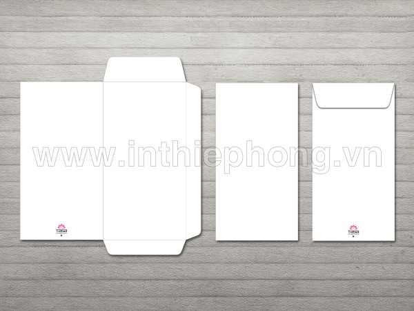 11cm x 21cm